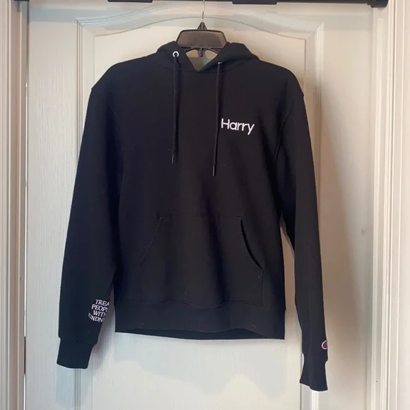Harry styles deals black hoodie
